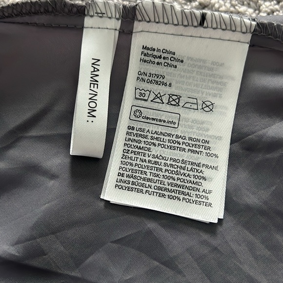 NWT H&M Black Bats Skirt - Picture 4 of 4